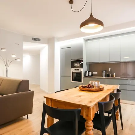 Apartment Town 4 *
